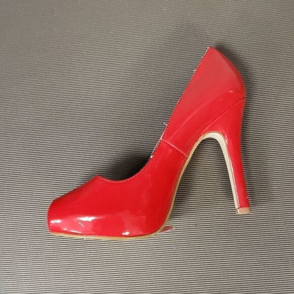 Urban vibe heels red heels - Picture 2 of 3